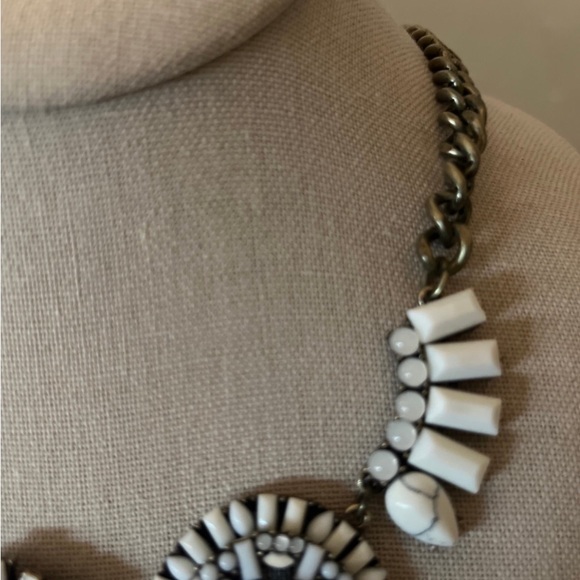 Statement Necklace - Picture 4 of 6